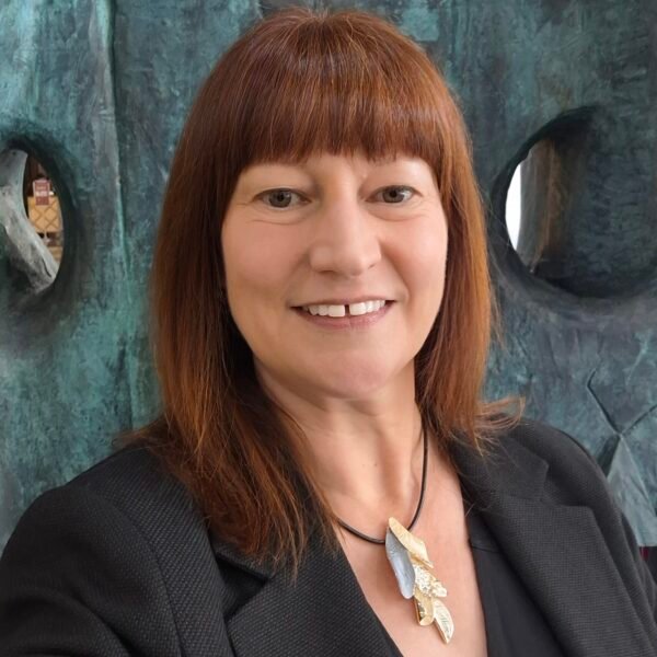 DR. ANNETTE BRADFORD