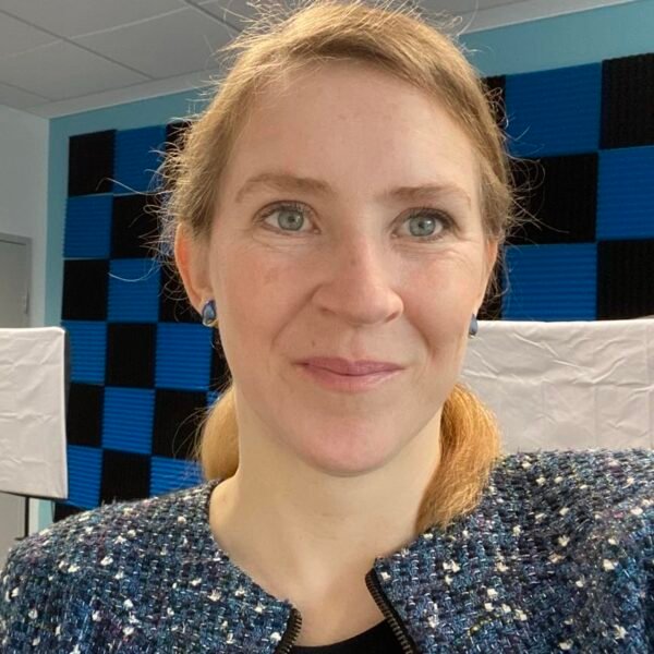 DR GENEVIEVE QUIRK